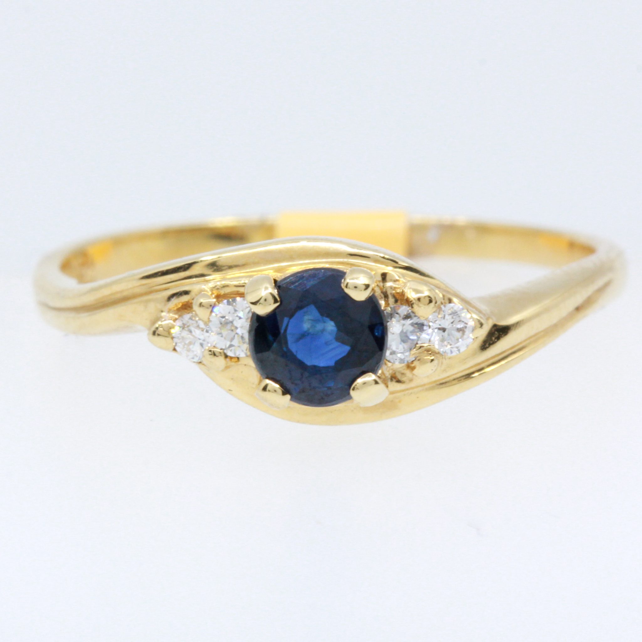 18ct Yellow Gold Sapphire and Diamond Ring | Allgem Jewellers