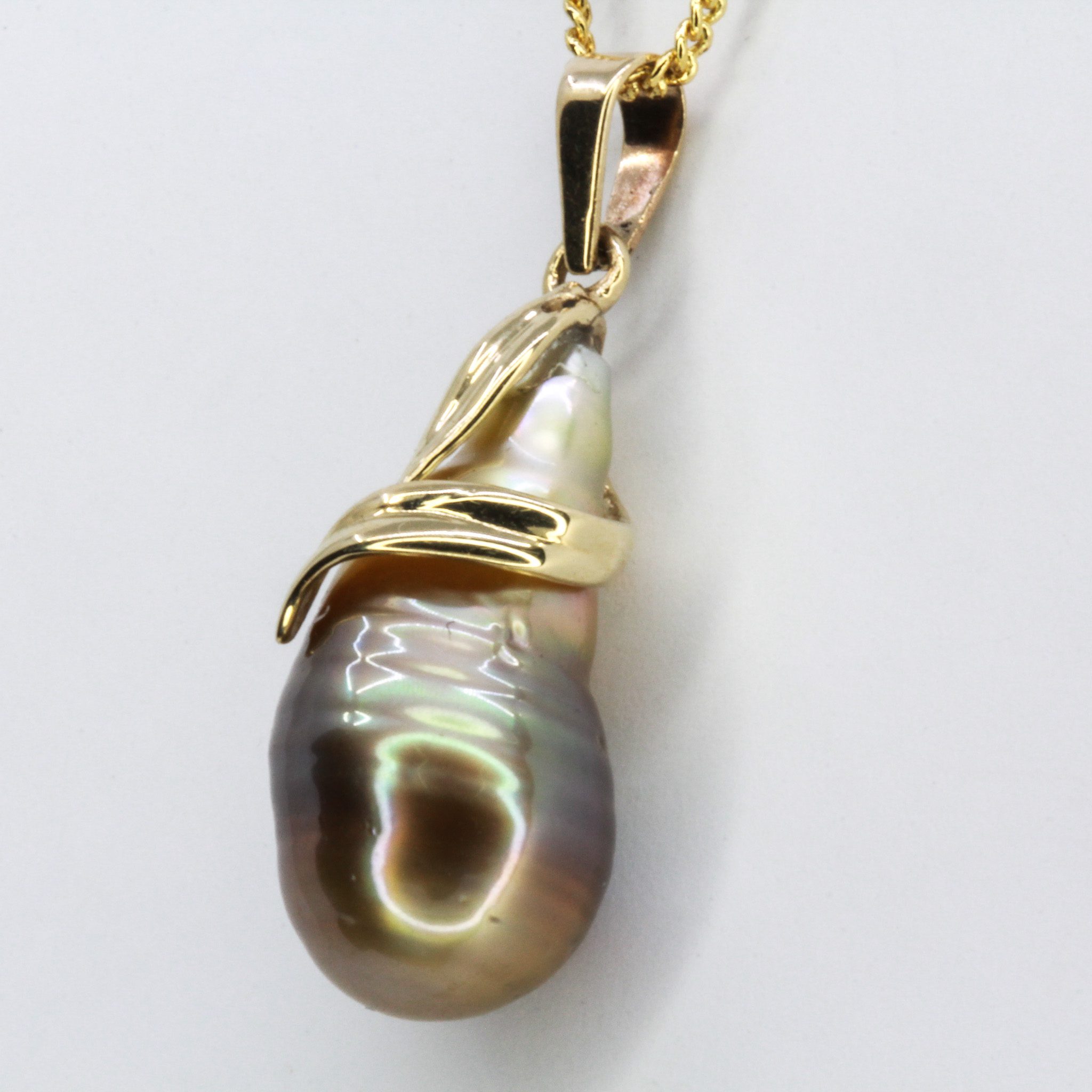 9ct Yellow Gold Tahitian Pearl Pendant Allgem Jewellers